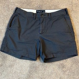 ABERCROMBIE & FITCH 5” SHORTS